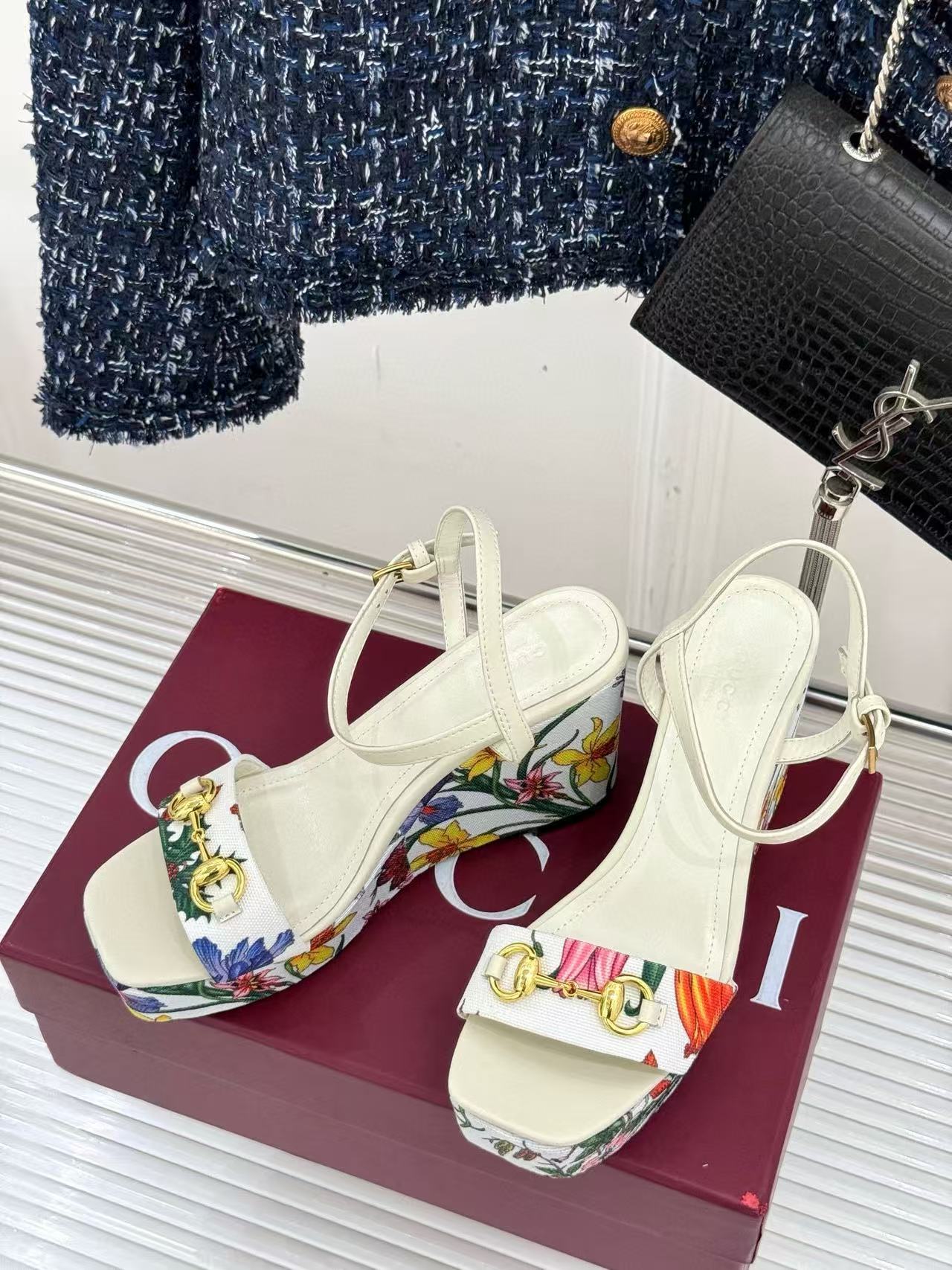 GUCC1 高品質プリント ホースビット ハイヒールサンダル【50％割引+送料無料】