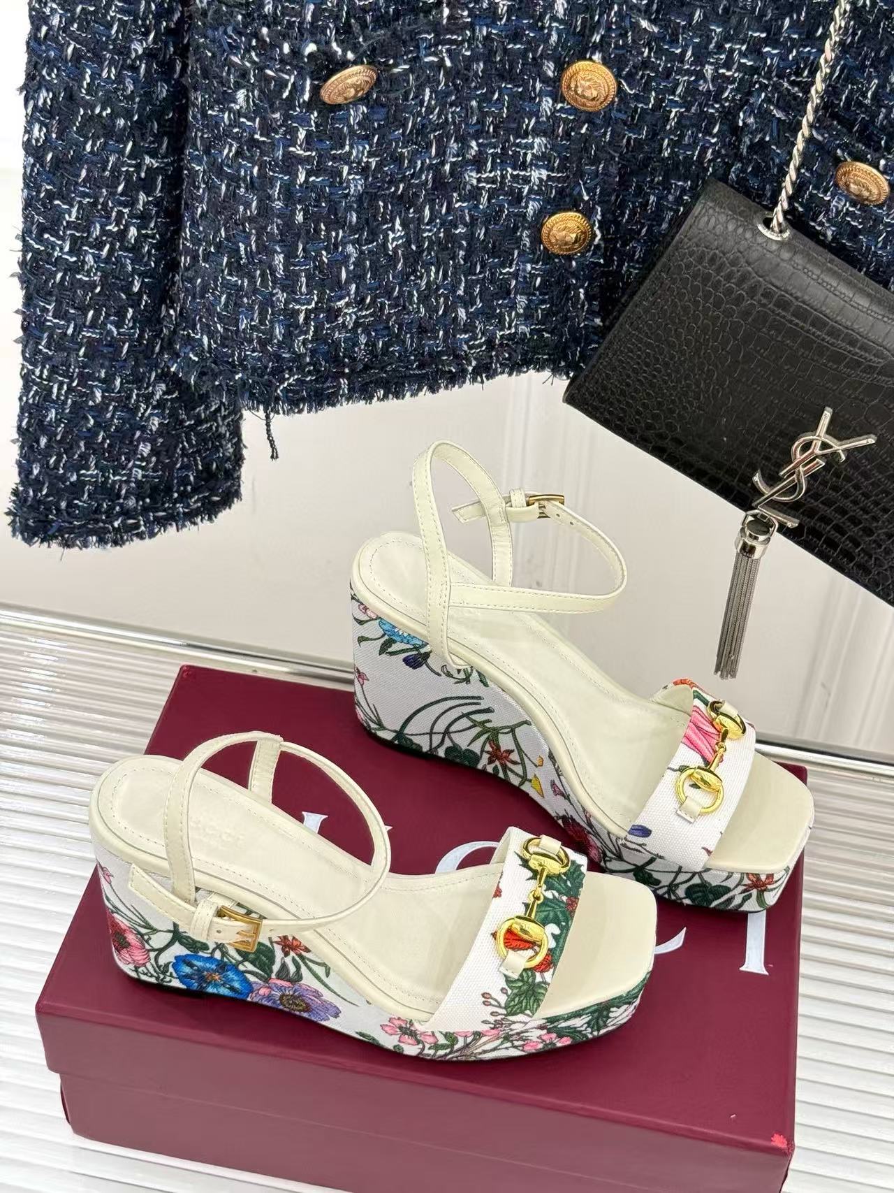 GUCC1 高品質プリント ホースビット ハイヒールサンダル【50％割引+送料無料】
