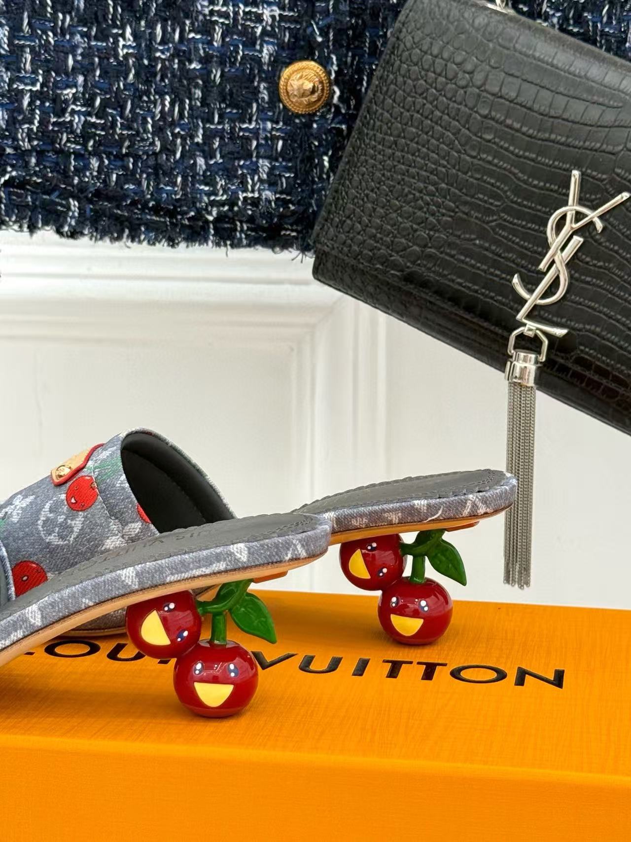 LVの高品質チェリーローヒール【50％割引+送料無料】