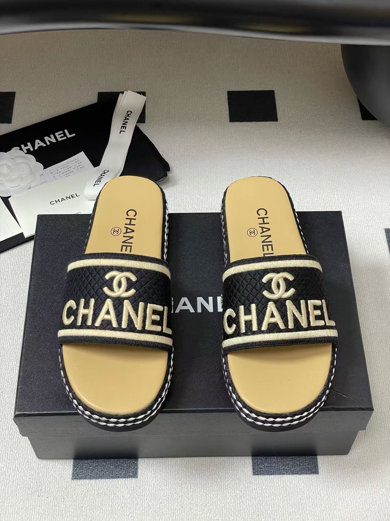 CHANE1 高品質織りダブルC文字厚底スリッパ【50％割引+送料無料】