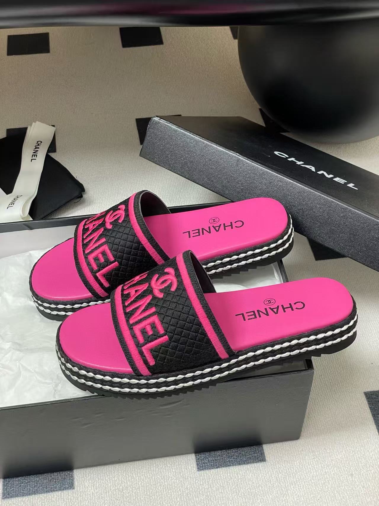 CHANE1 高品質織りダブルC文字厚底スリッパ【50％割引+送料無料】