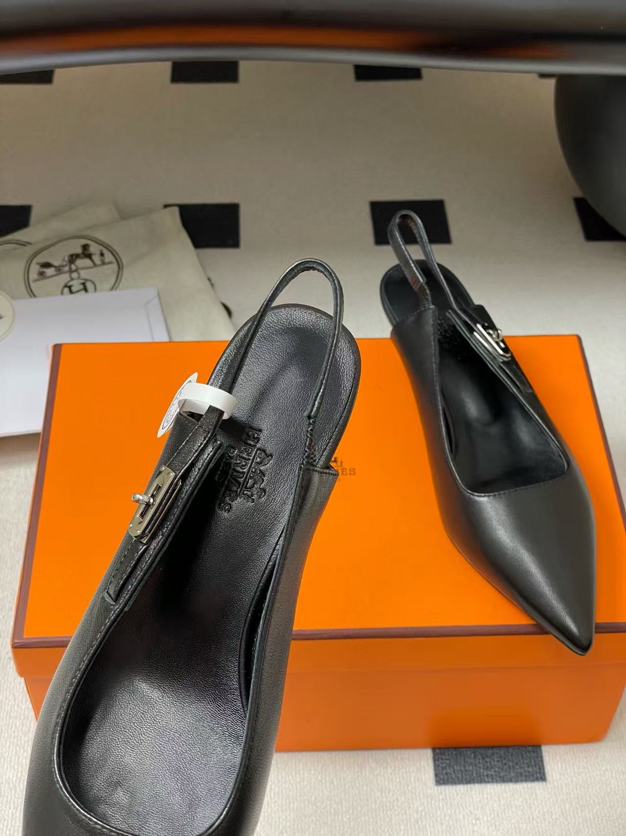 HERME5 高品質ポインテッドトゥフラットシューズ【50％割引+送料無料】