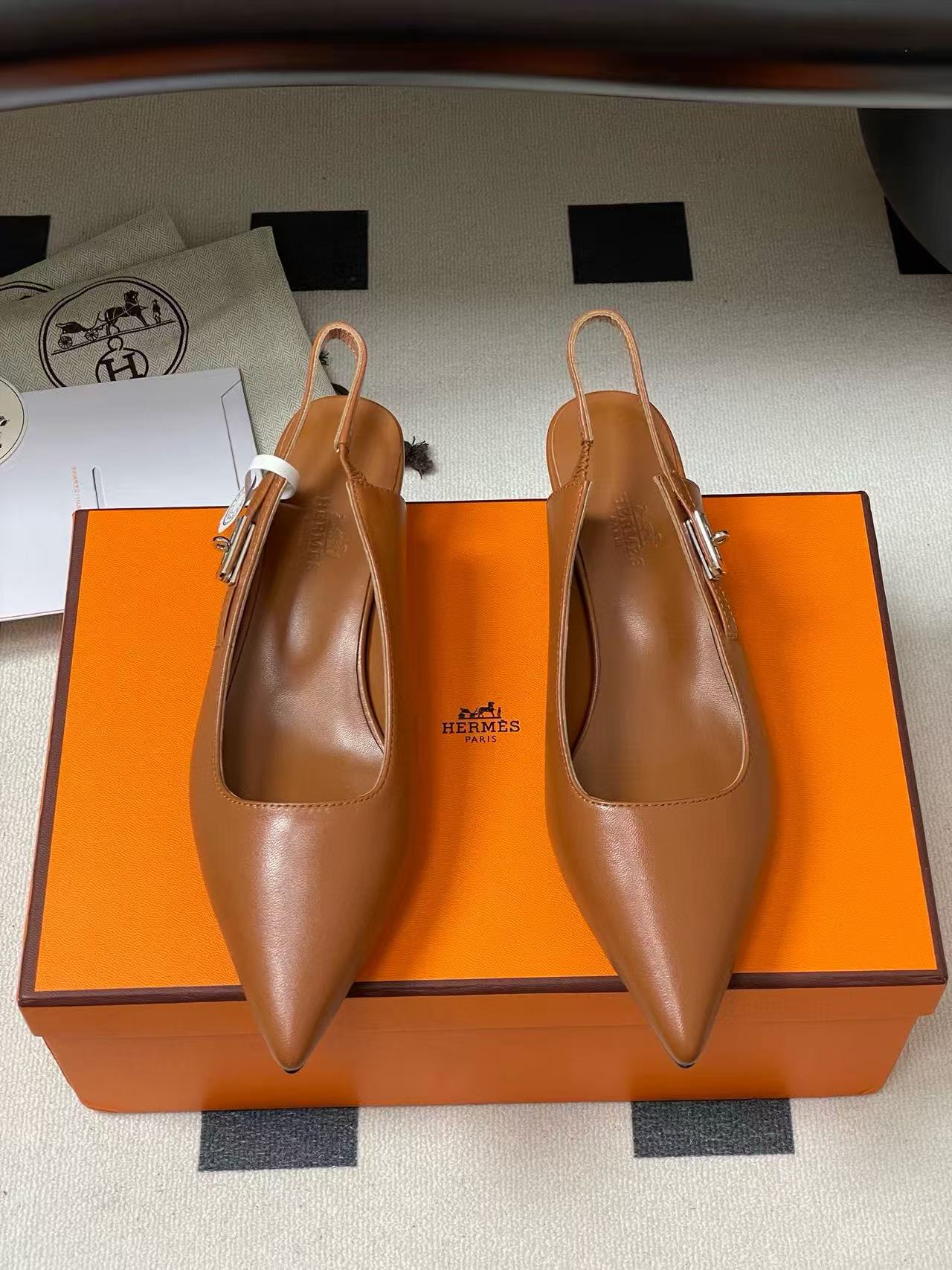 HERME5 高品質ポインテッドトゥフラットシューズ【50％割引+送料無料】