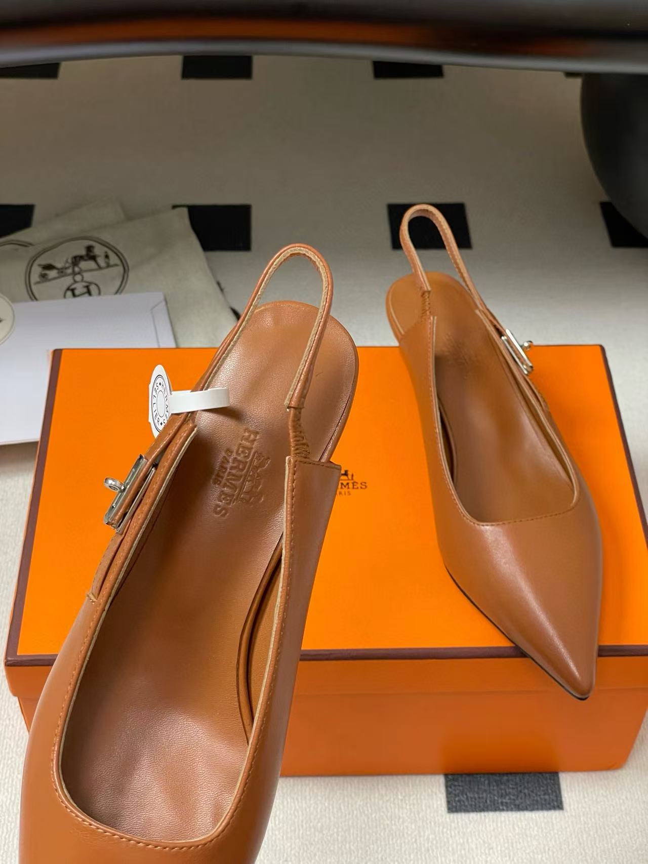 HERME5 高品質ポインテッドトゥフラットシューズ【50％割引+送料無料】