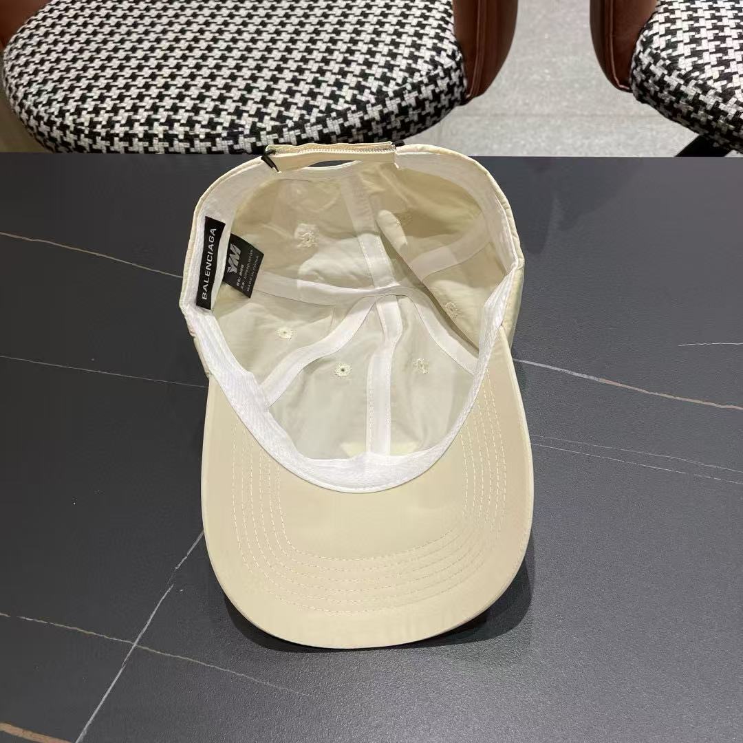 BALENC1AG トライアングルロゴ ベースボールキャップ【50％割引+送料無料】