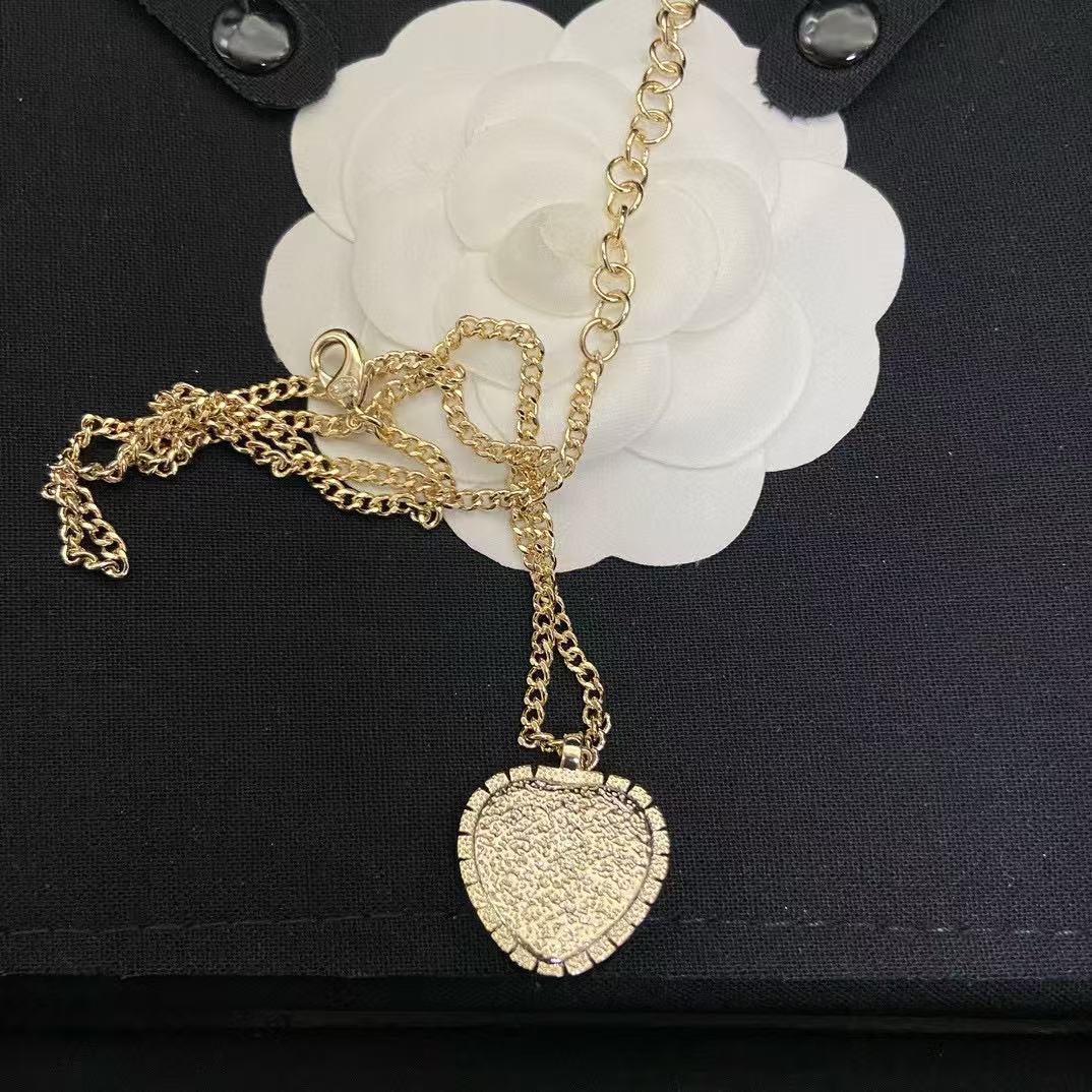 CHANE1 ダブルCハートエナメルネックレス【50％割引+送料無料】