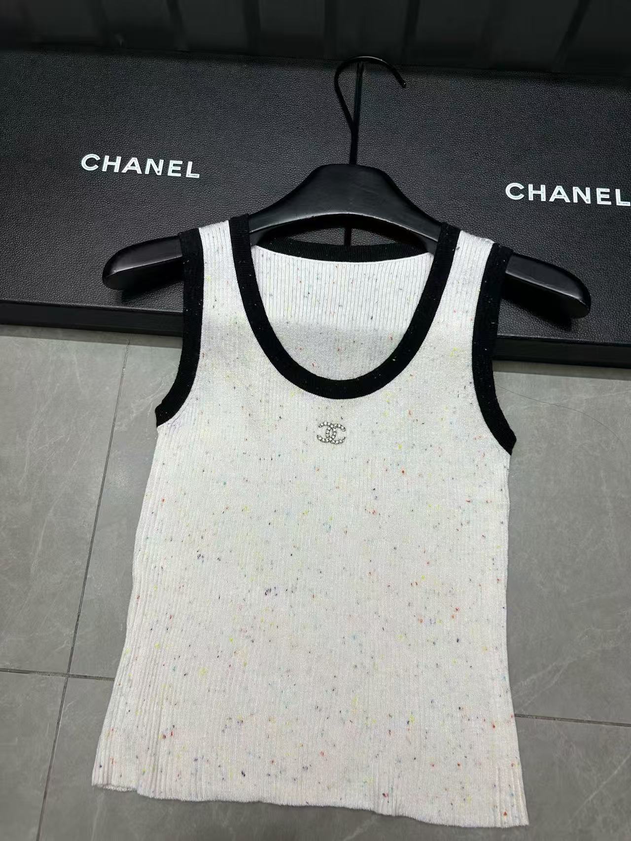 CHANE1 ダブルCウールベスト【50％割引+送料無料】