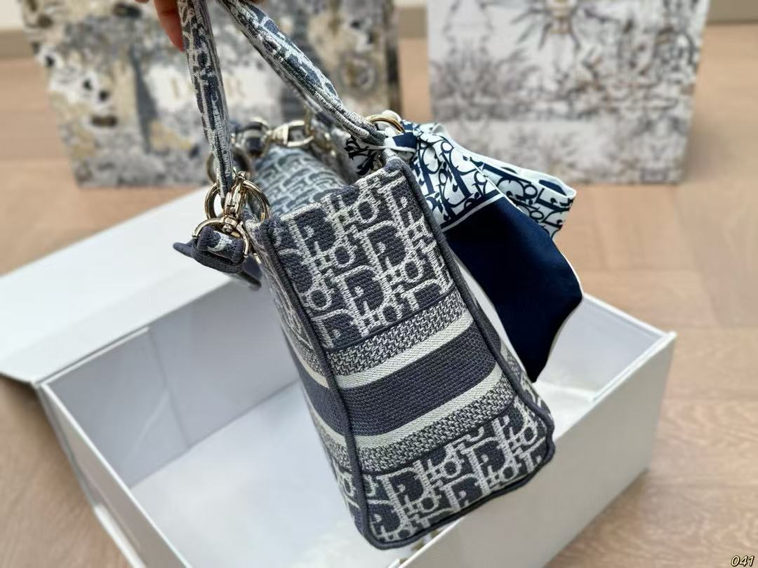 DI0R Lady D-Liteハンドバッグ【50％割引+送料無料】