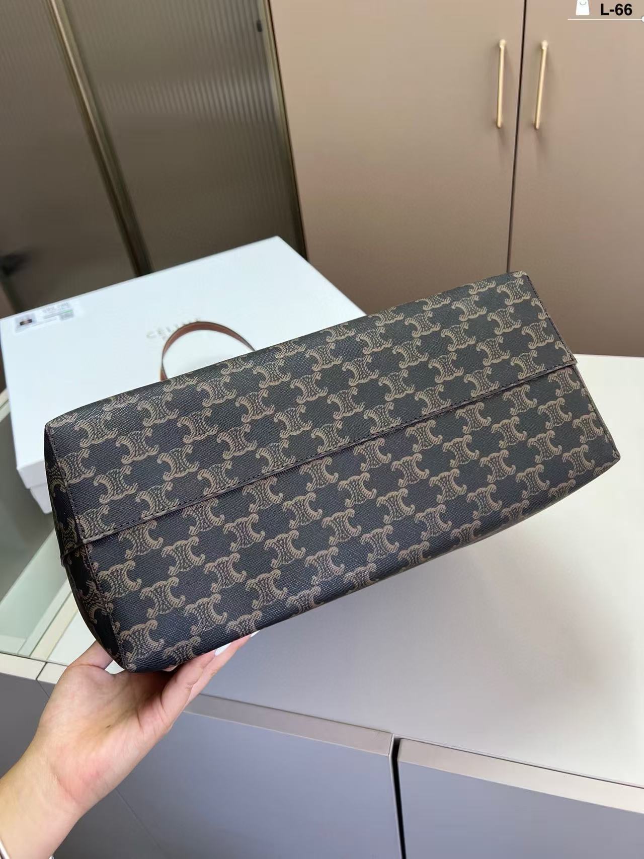 CEL1NE 凱旋門プリント ショッピングバッグ【50％割引+送料無料】