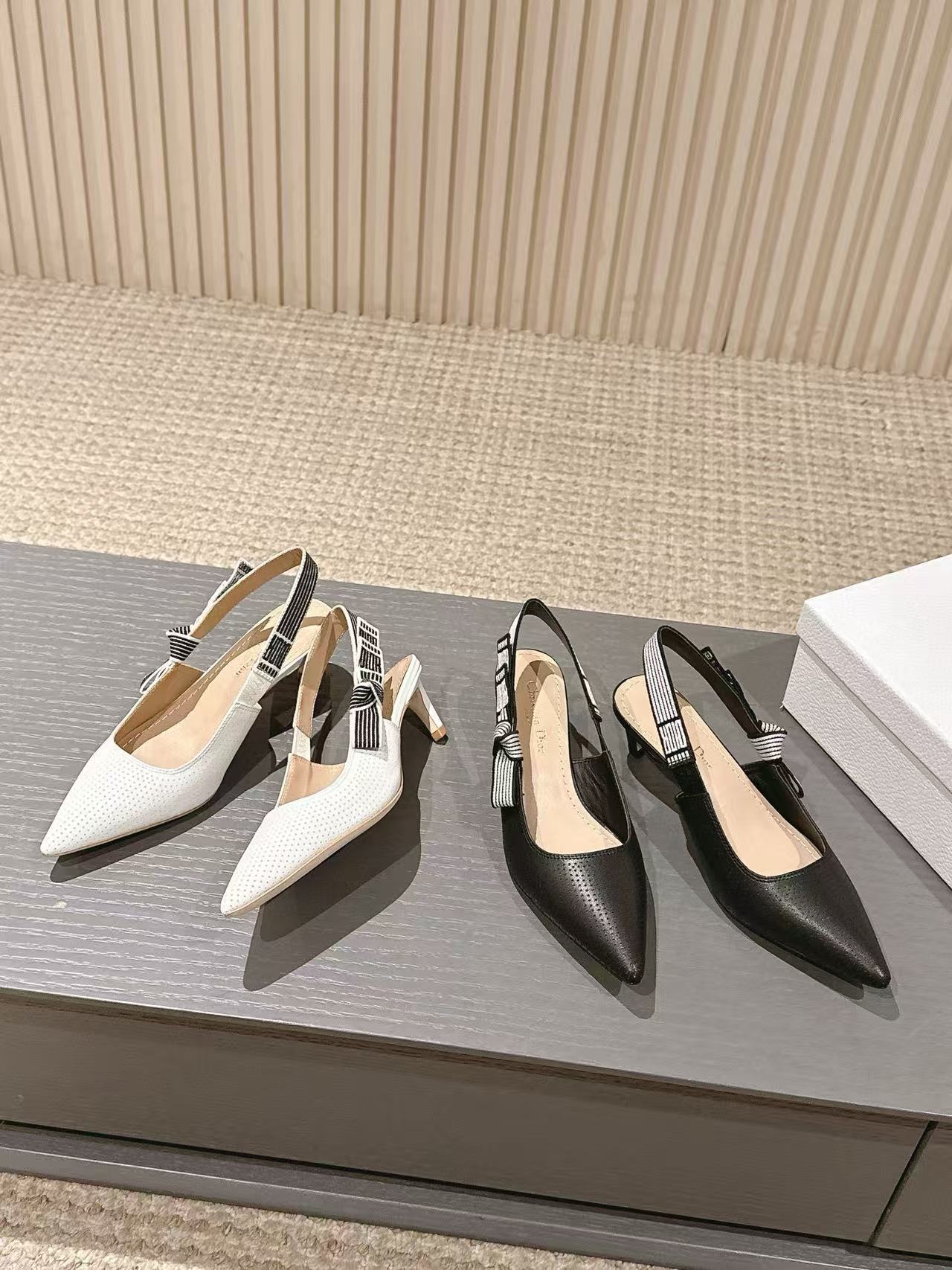 DI0R 高品質刺繍文字ローヒール【50％割引+送料無料】