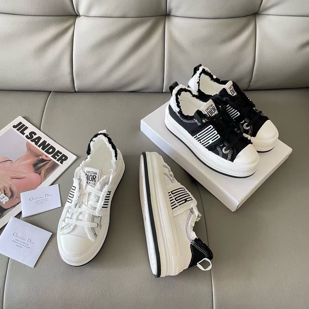 DI0R 刺繍キャンバススニーカー【50％割引+送料無料】