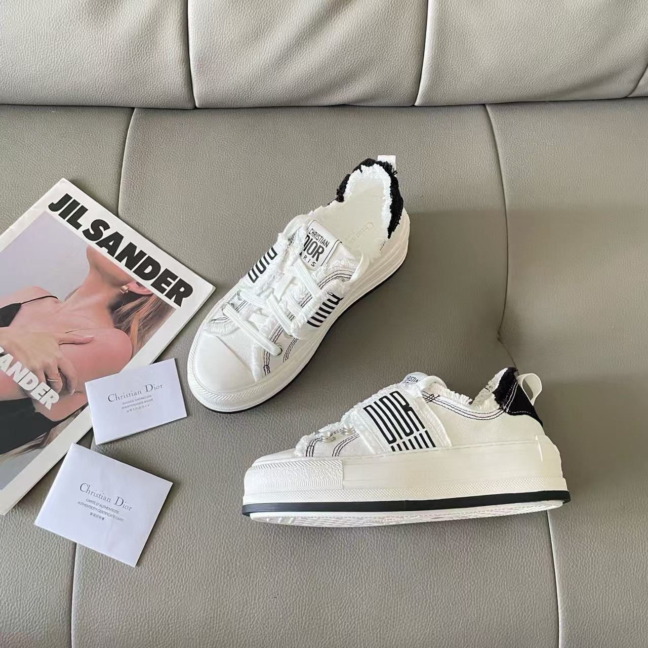 DI0R 刺繍キャンバススニーカー【50％割引+送料無料】