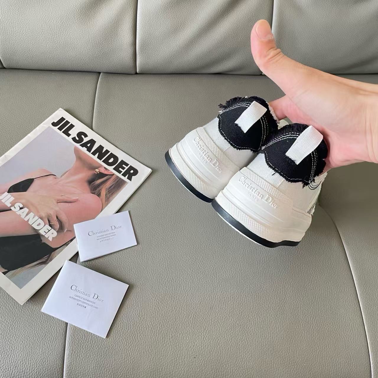 DI0R 刺繍キャンバススニーカー【50％割引+送料無料】