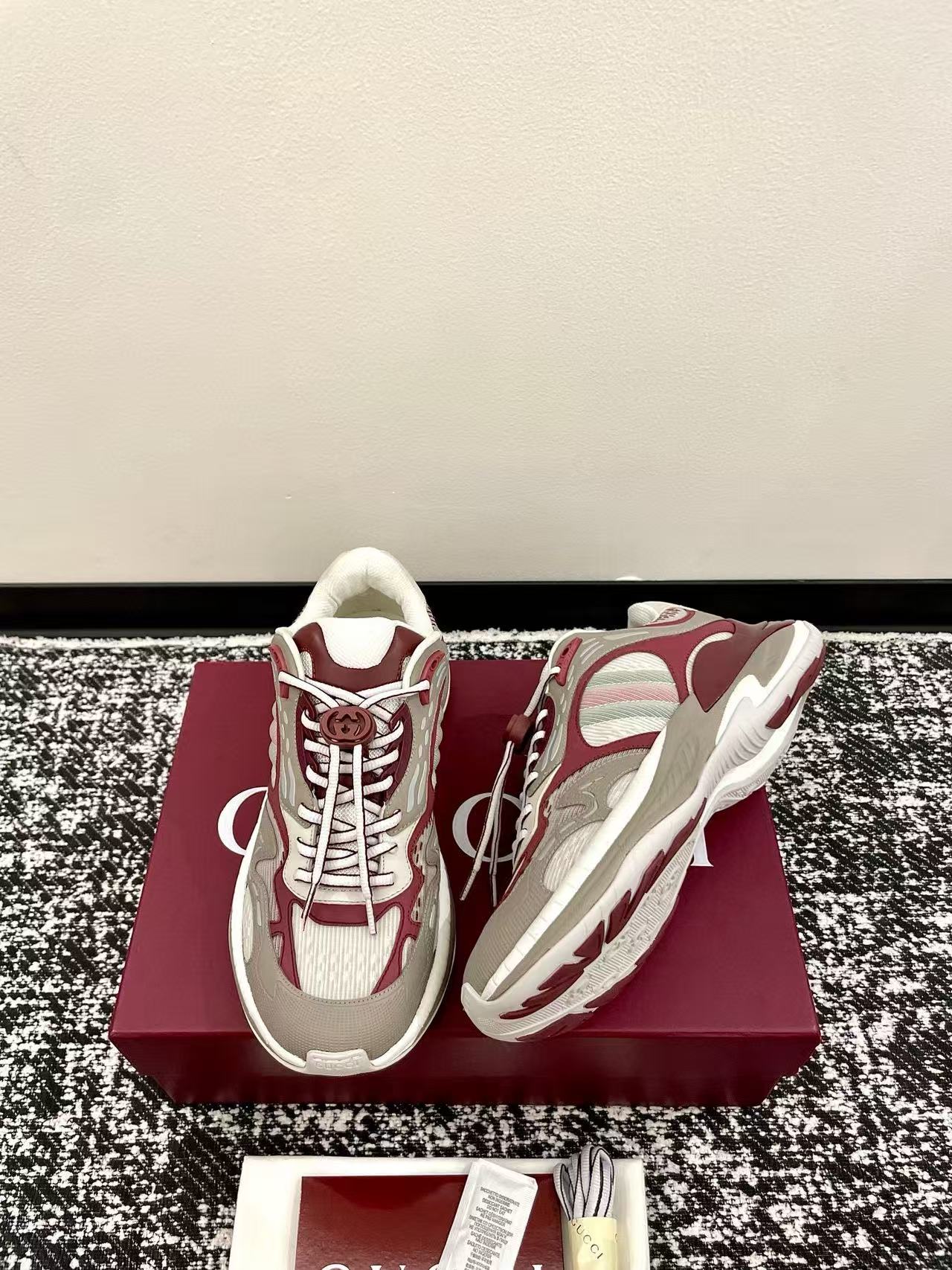 GUCC1の高品質ダッドスニーカー【50％割引+送料無料】