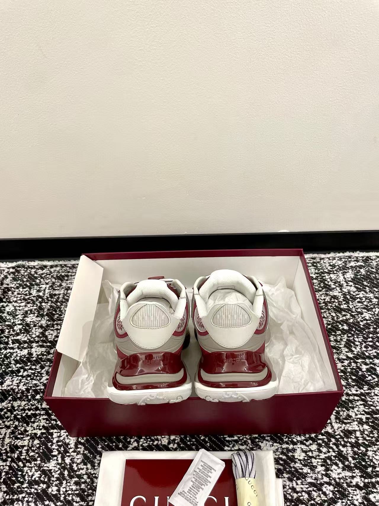 GUCC1の高品質ダッドスニーカー【50％割引+送料無料】