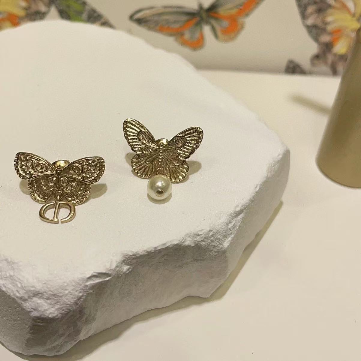 DI0R バタフライパールイヤリング【50％割引+送料無料】