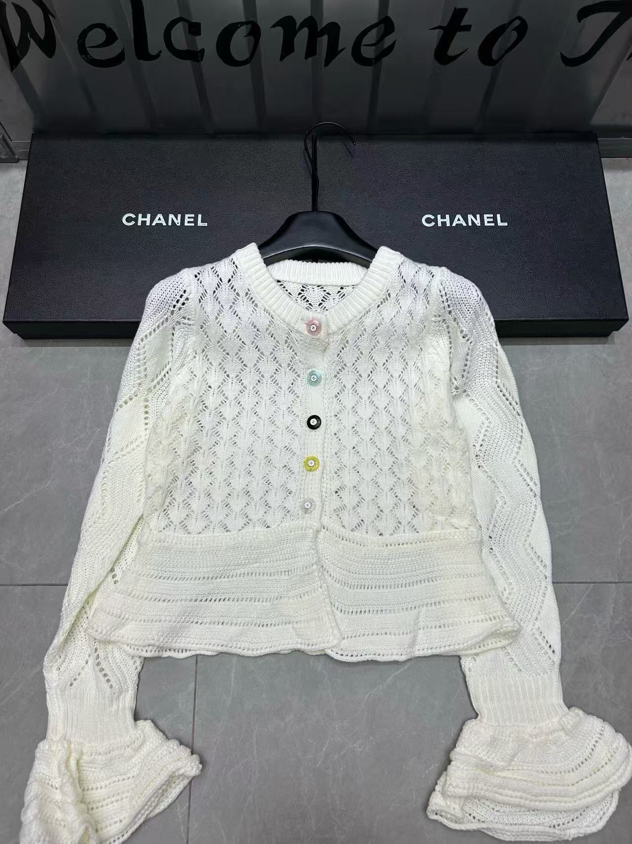CHANE1 カラフルボタン中空ウールカーディガン【50％割引+送料無料】