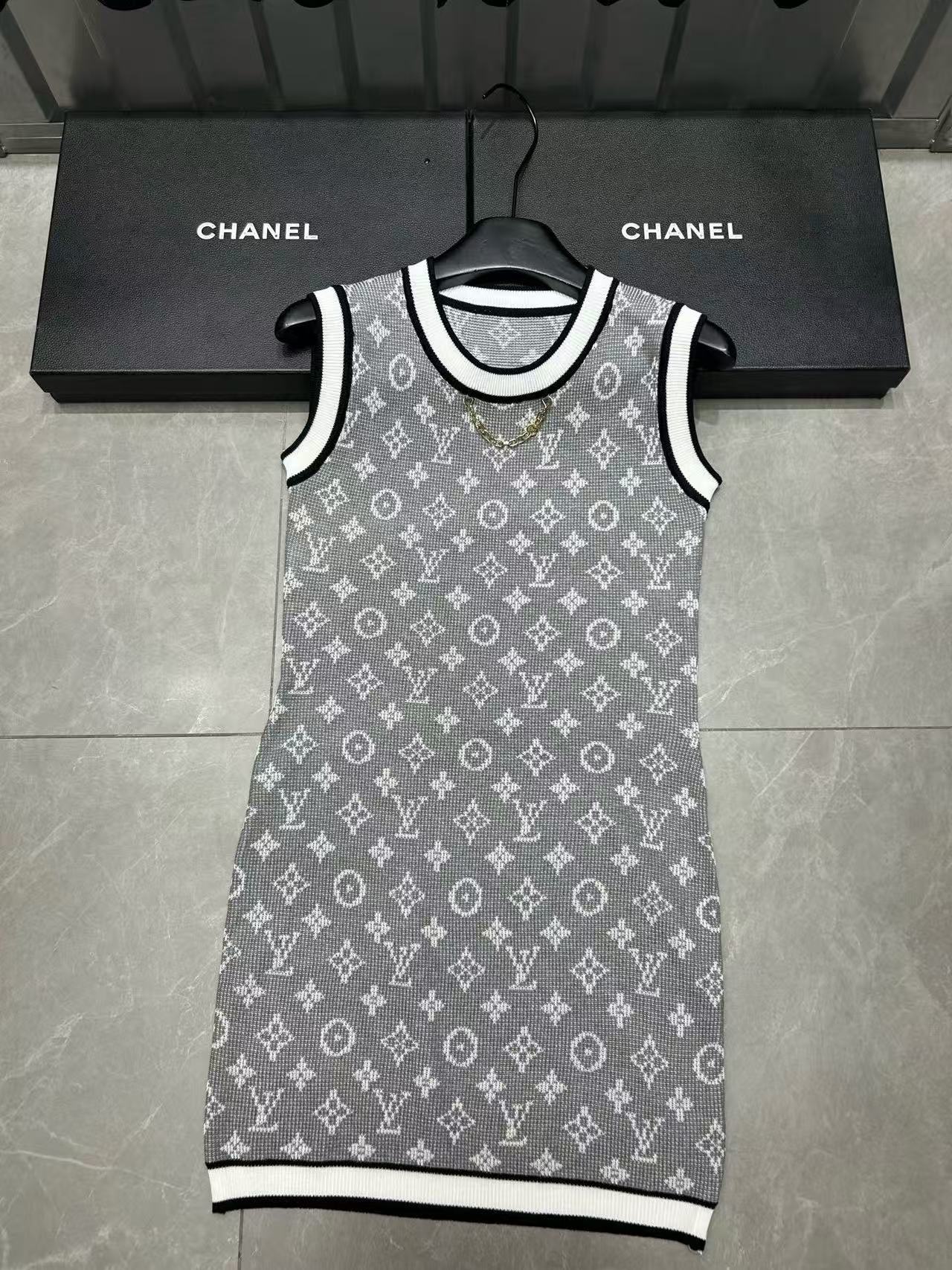 LVチェーンプリントウールベストドレス【50％割引+送料無料】