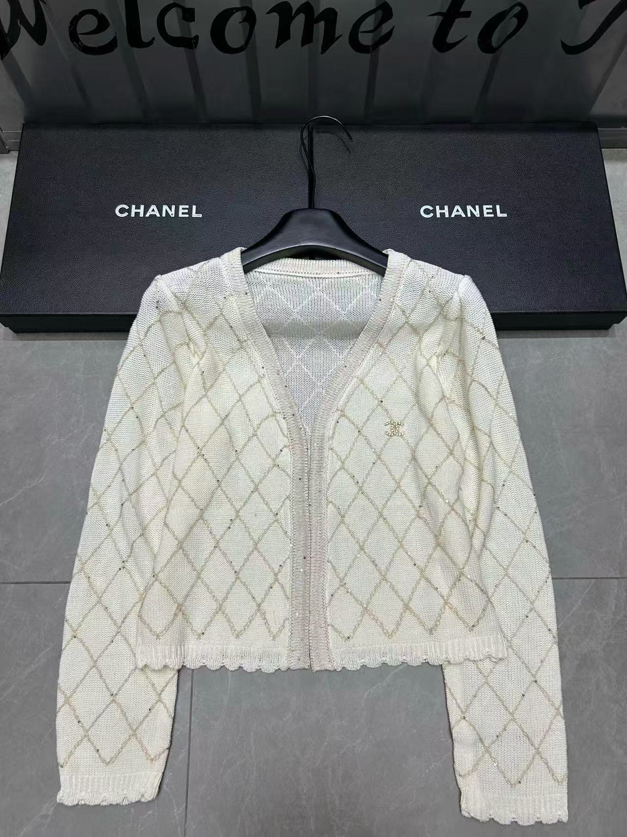 CHANE1 チェック柄Vネックウールカーディガン【50％割引+送料無料】