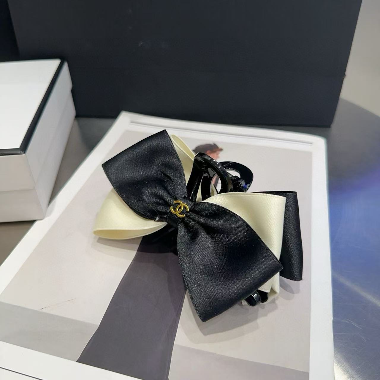 CHANE1 ダブルCボウヘアピン【50％割引+送料無料】