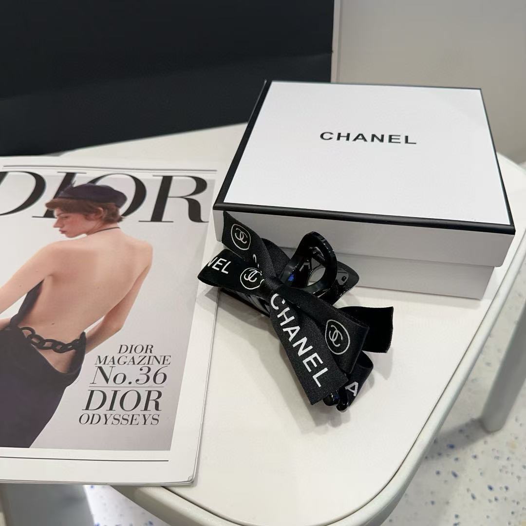 CHANE1 ダブルC文字ヘアピン【50％割引+送料無料】