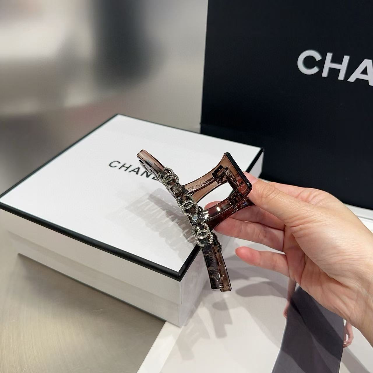 CHANE1 ダブルCダイヤモンドヘアピン【50％割引+送料無料】