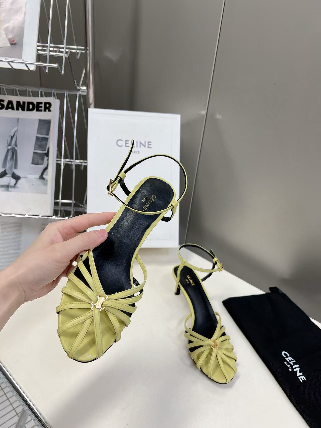 CEL1NEの高品質凱旋門サンダル【50％割引+送料無料】