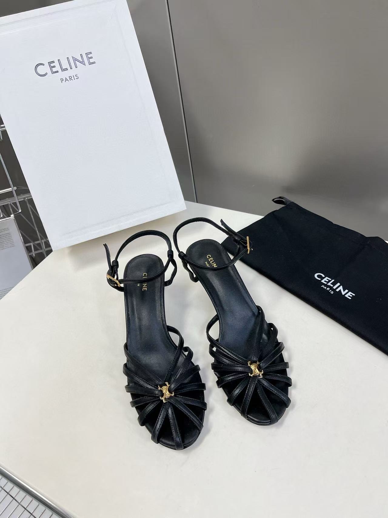 CEL1NEの高品質凱旋門サンダル【50％割引+送料無料】