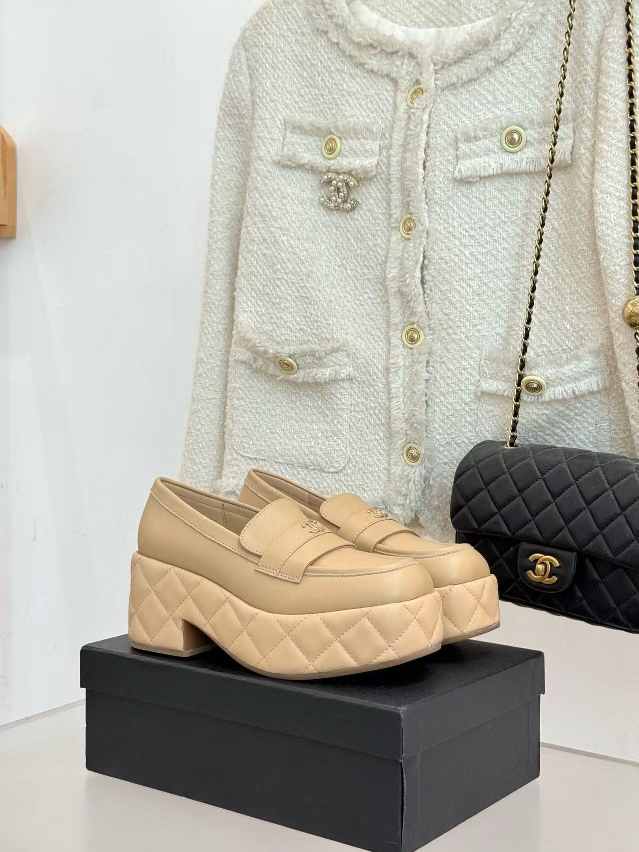 CHANE1 高品質ダブルC厚底ローファー【50％割引+送料無料】