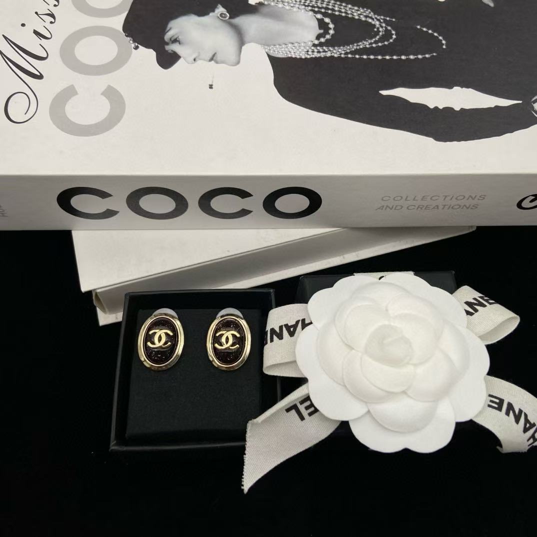 CHANE1 オーバルイヤリング【50％割引+送料無料】