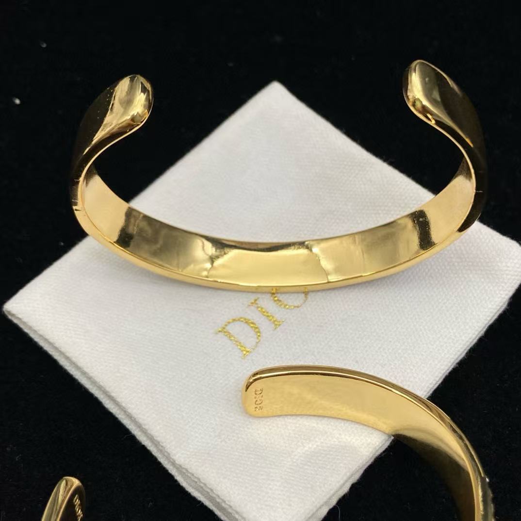 DI0R ダイヤモンドレターブレスレット【50％割引+送料無料】