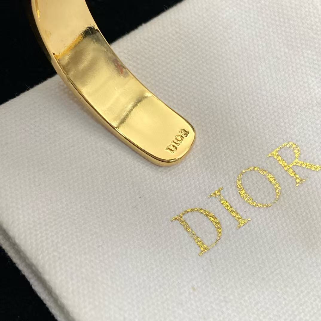 DI0R ダイヤモンドレターブレスレット【50％割引+送料無料】