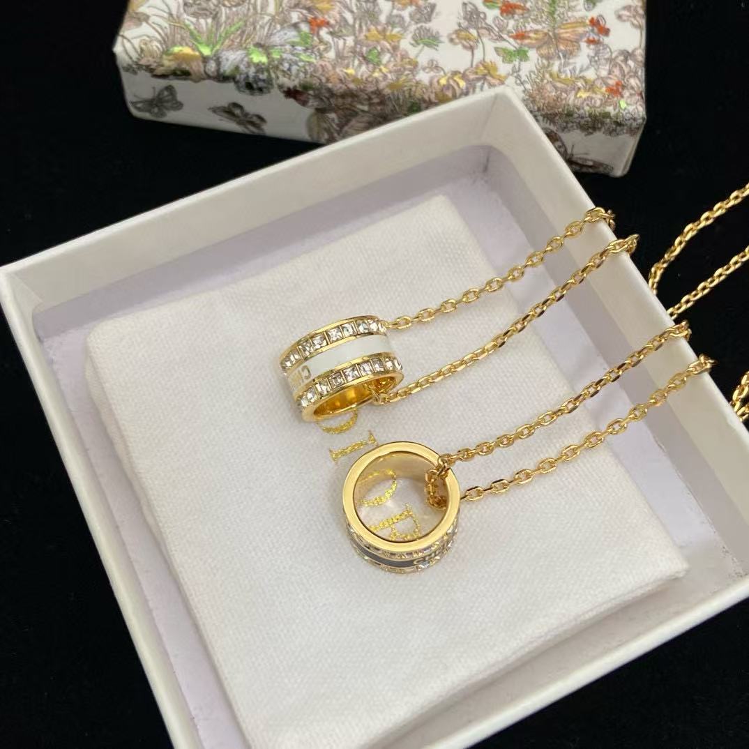 DI0R ダイヤモンド レターネックレス【50％割引+送料無料】