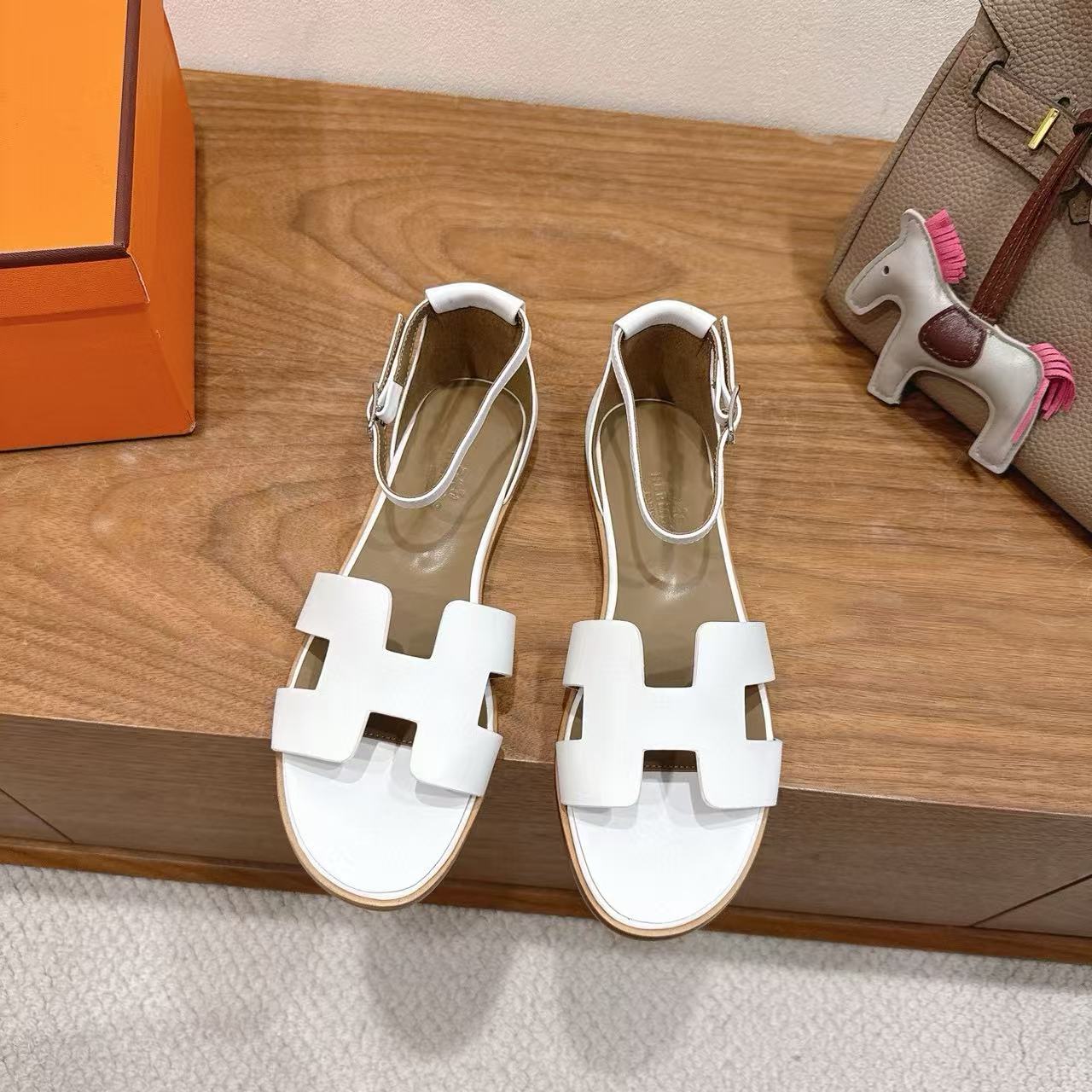 HERME5 高品質レザーフラットサンダル【50％割引+送料無料】