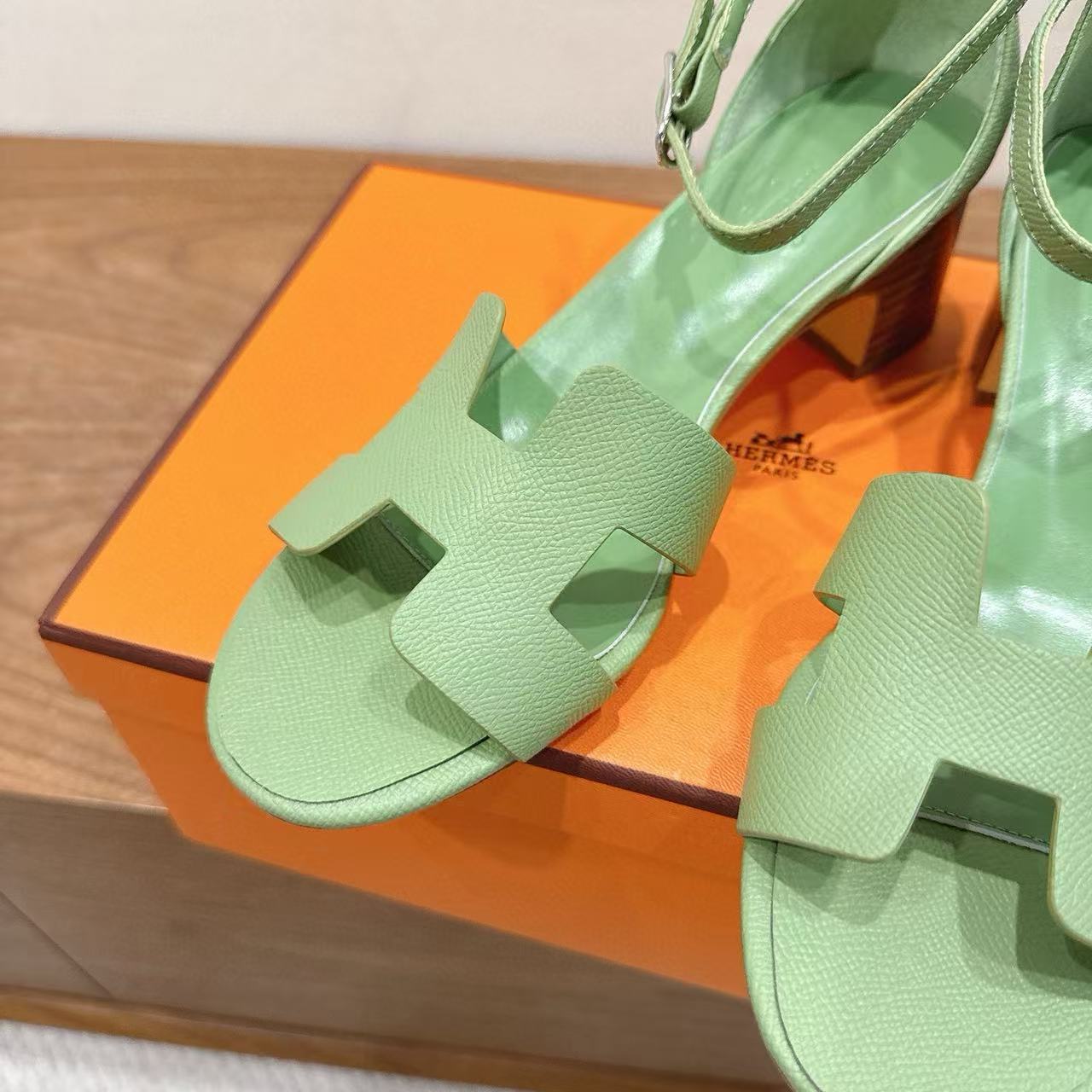 HERME5の高品質ローヒールサンダル【50％割引+送料無料】