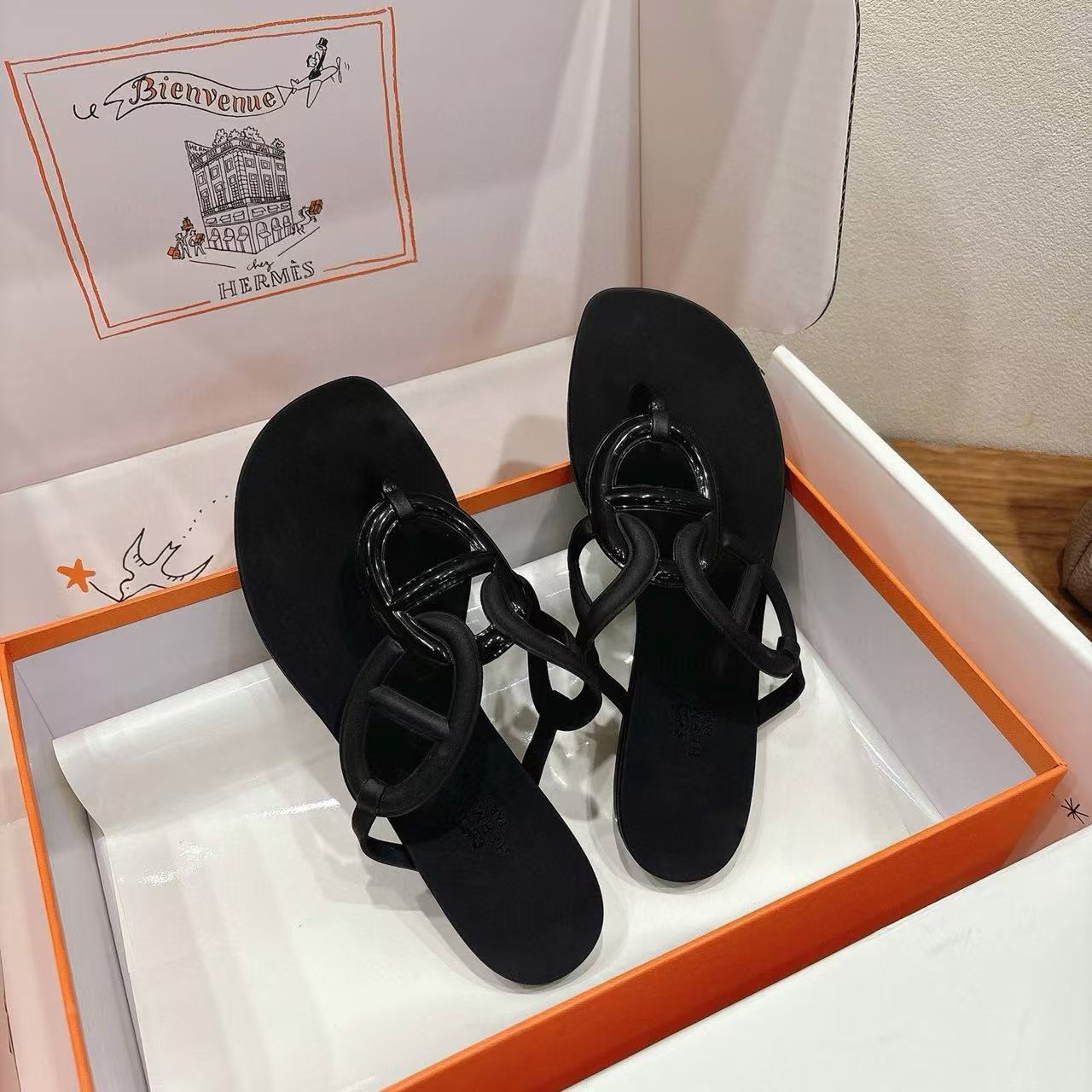 HERME5 高品質豚鼻スリッパ【50％割引+送料無料】