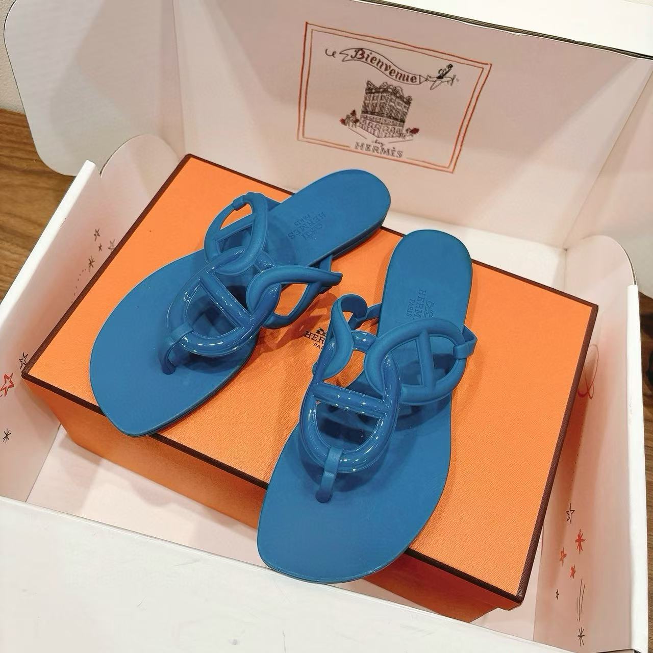 HERME5 高品質豚鼻スリッパ【50％割引+送料無料】