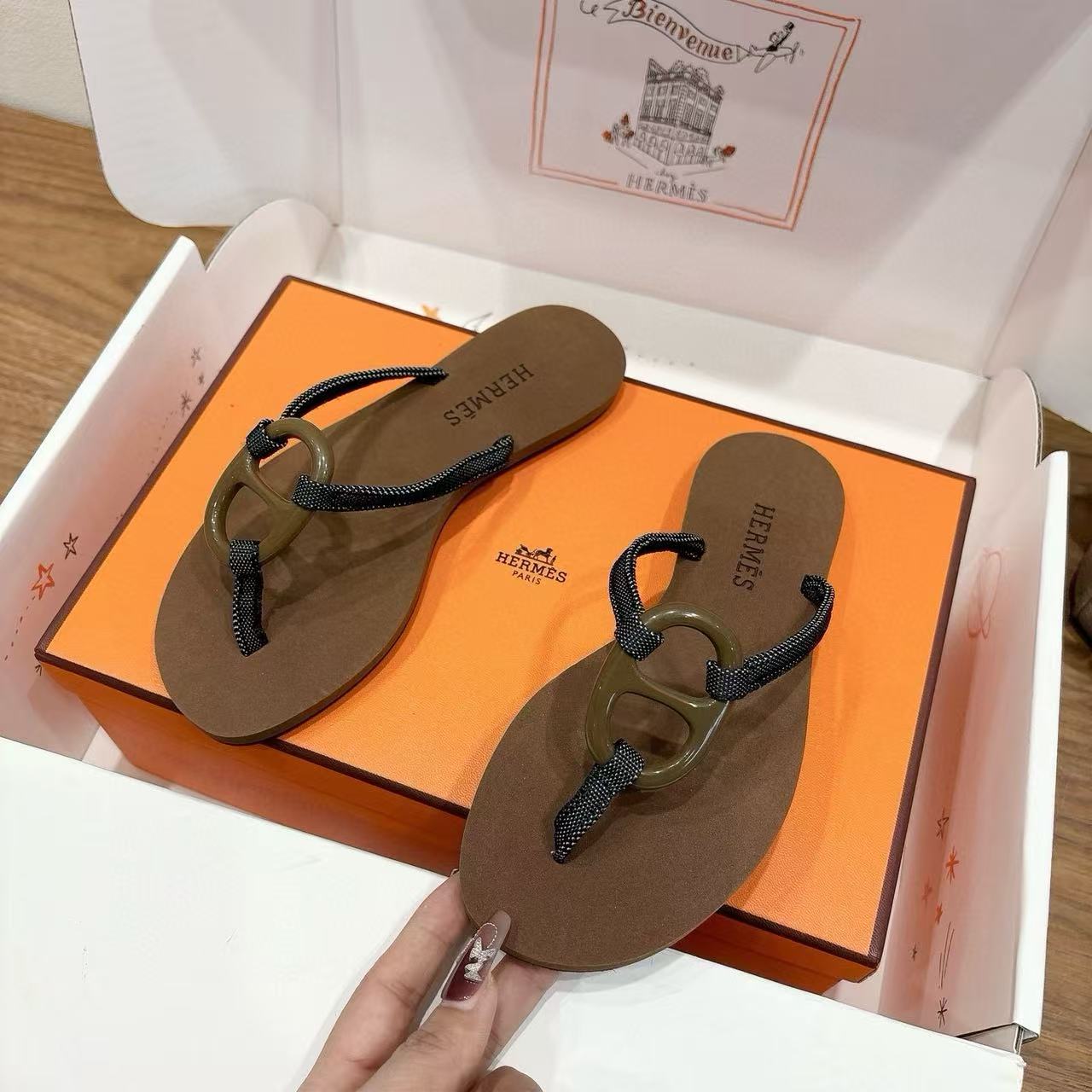 HERME5 高品質カラーマッチング豚鼻スリッパ【50％割引+送料無料】