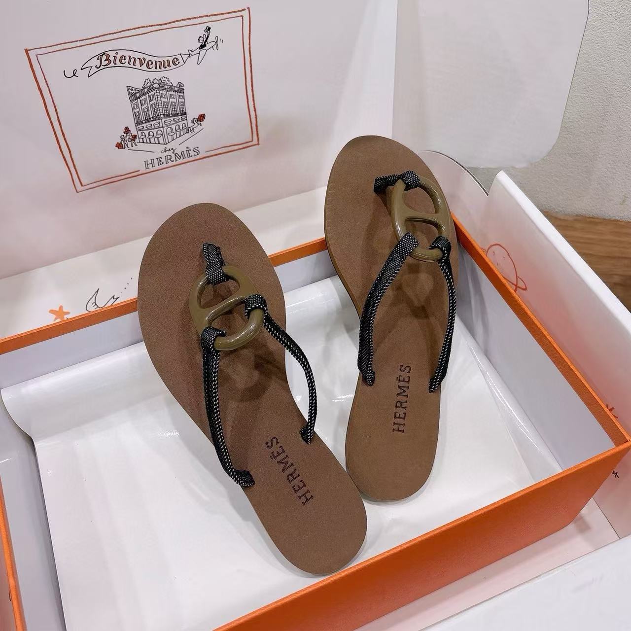 HERME5 高品質カラーマッチング豚鼻スリッパ【50％割引+送料無料】