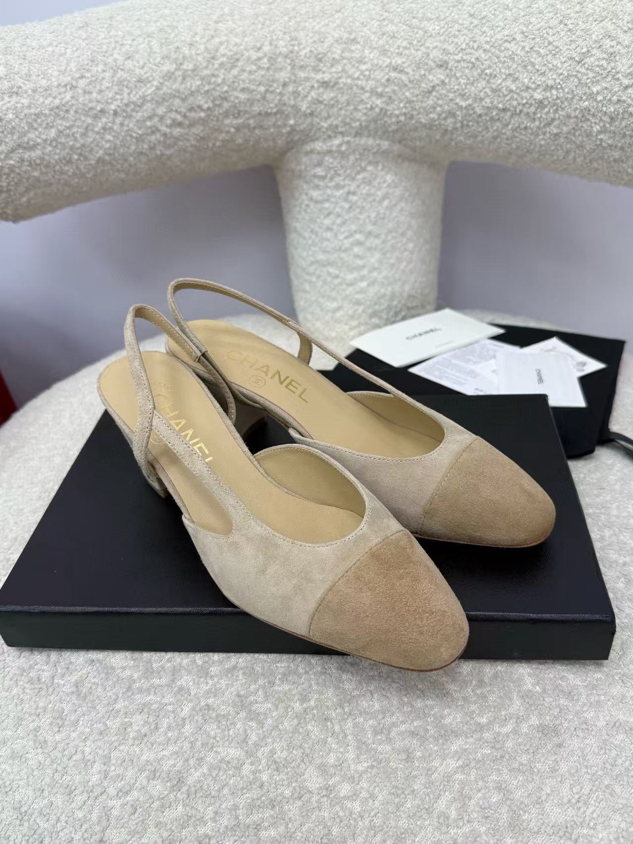 CHANE1 高品質鹿ベルベットローヒールサンダル【50％割引+送料無料】