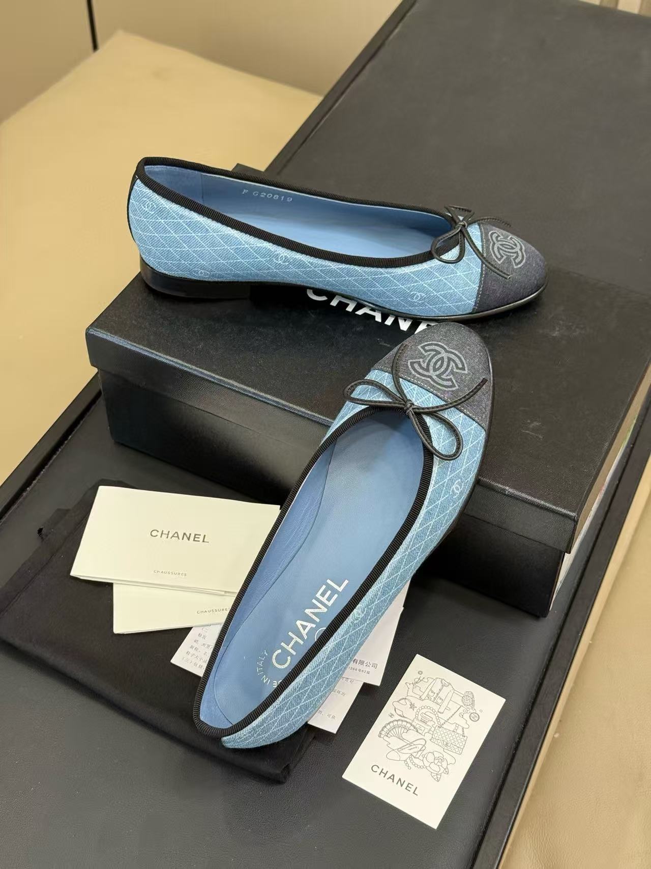 CHANE1 高品質ダブルCフラットシューズ【50％割引+送料無料】