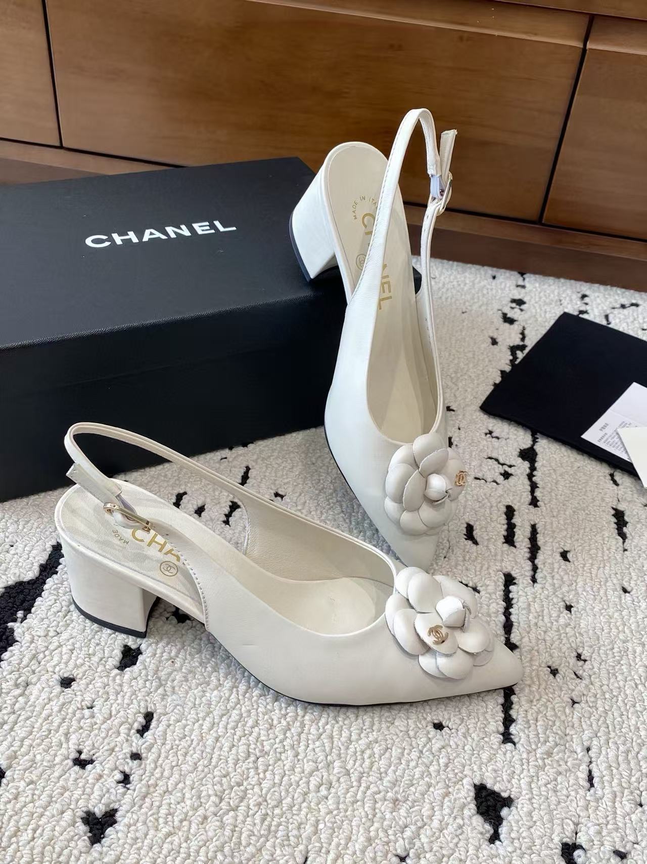 CHANE1 高品質カメリアレザーハイヒール【50％割引+送料無料】