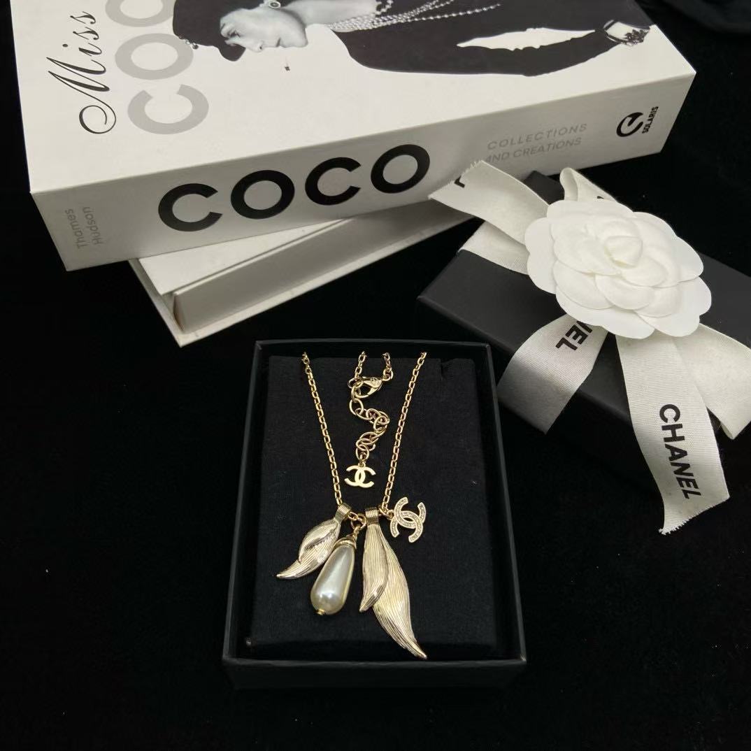 CHANE1 フェザーパール ダブルCネックレス【50％割引+送料無料】