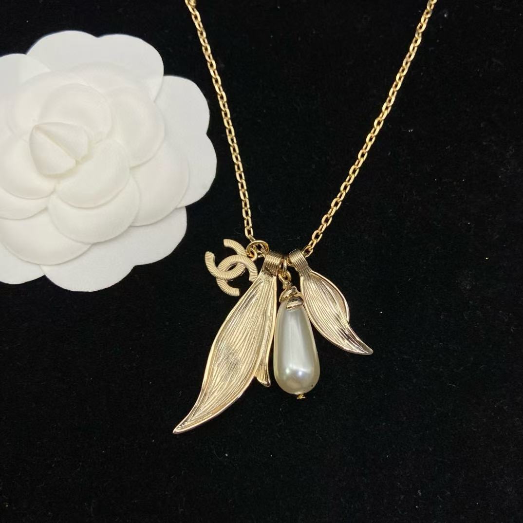 CHANE1 フェザーパール ダブルCネックレス【50％割引+送料無料】