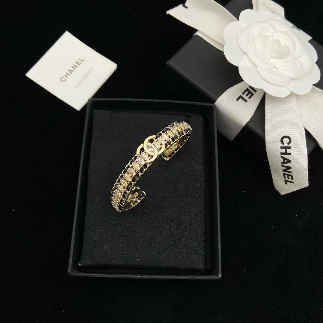 CHANE1 ダブルCレザーブレスレット【50％割引+送料無料】