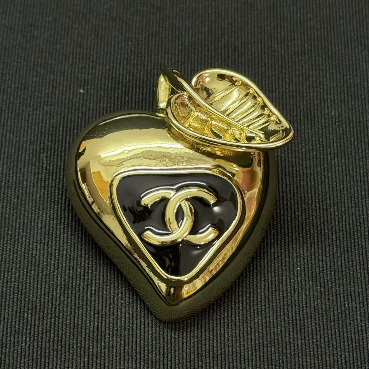 CHANE1 ダブルCハートブローチ【50％割引+送料無料】