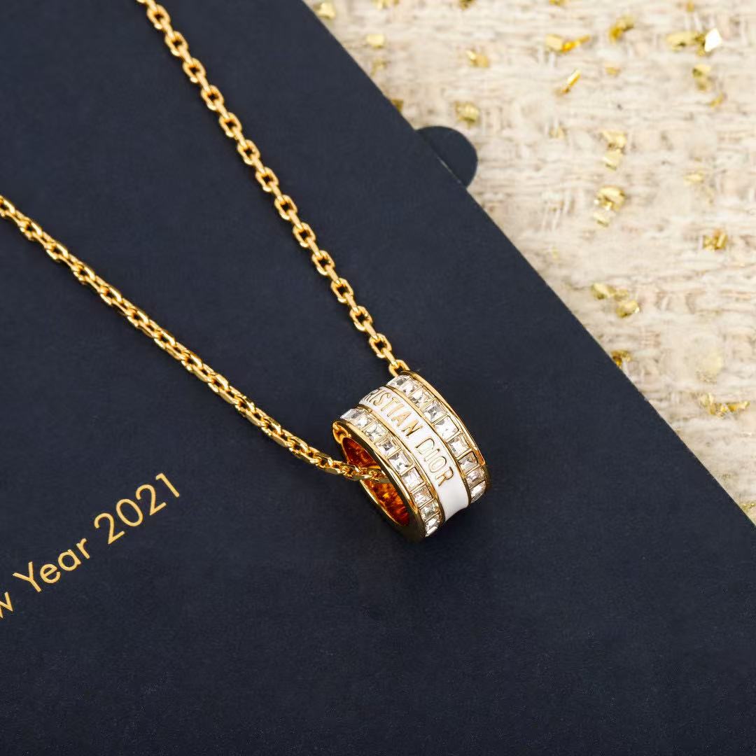 DI0R ダイヤモンド レター ラウンドネックレス【50％割引+送料無料】