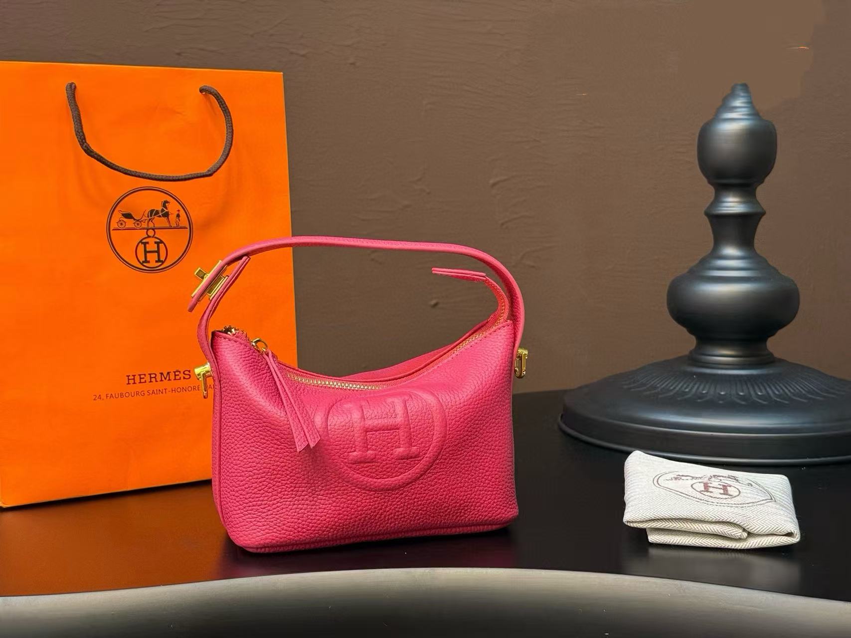 HERME5 レザーハンドバッグ【50％割引+送料無料】