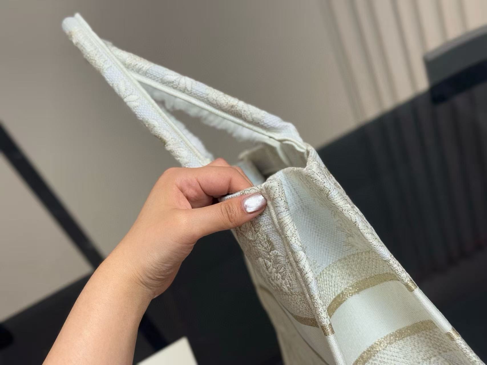 DI0R 刺繍バタフライショッピングバッグ【50％割引+送料無料】