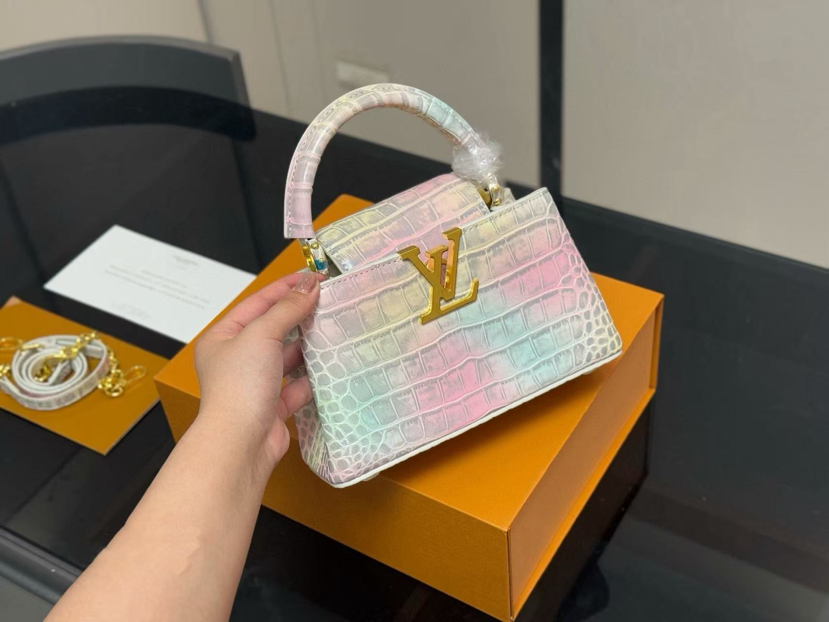 LVチェーングラデーションハンドバッグ【50％割引+送料無料】